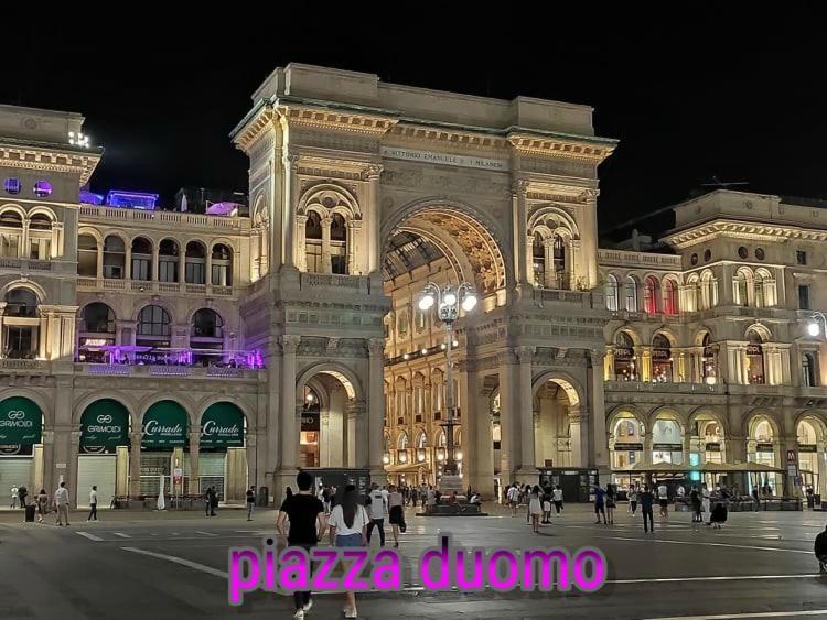 مبيت وإفطار ميلان Vialetto V. Pastro 10 المظهر الخارجي الصورة